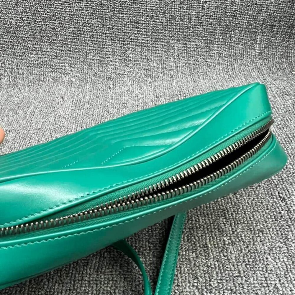 100% Authentic Yves Saint Laurent Camera Crossbody Bag - Picture 7 of 13